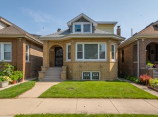 5237 N Liano Ave, Chicago, IL 60630