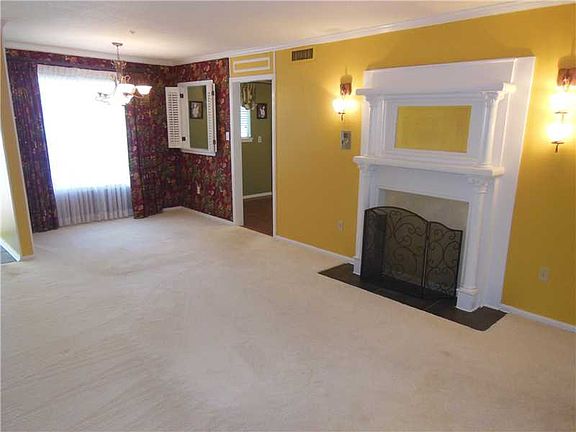 3rd image of 2700 Whitney Pl APT 932