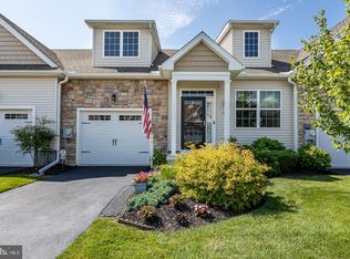 218 Rose View Dr, West Grove, PA 19390