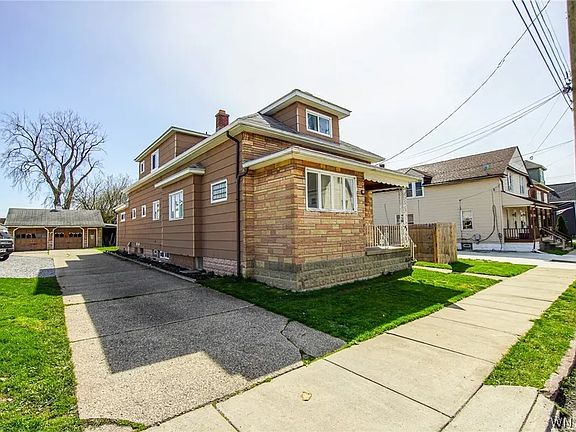 2nd image of 51 Laverack Ave #4