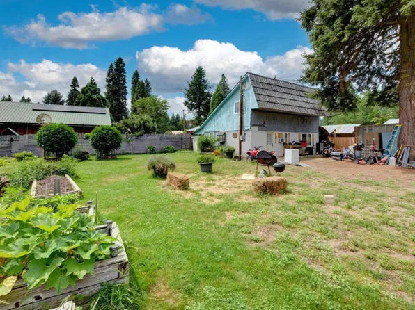 416 Weitman Ln, Prospect, OR 97536