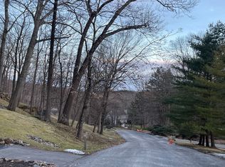 12 Seth Canyon Rd, Mount Kisco, NY 10549