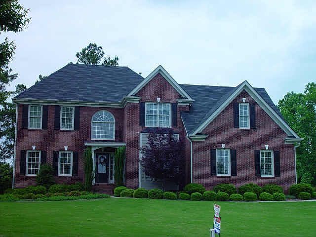 Beautiful Mature Landscaping