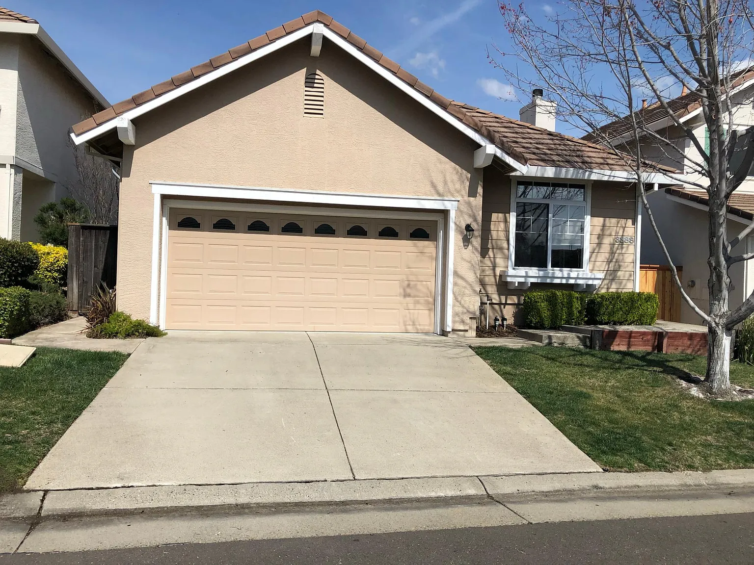 3388 Apollo Cir photo 1