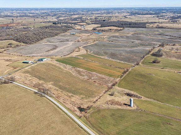 2nd image of 2262 Cane Ridge Rd