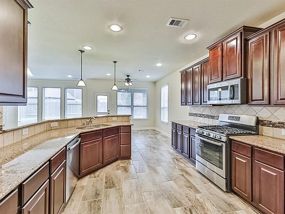 3rd image of 15203 Flintridge Lake Ln