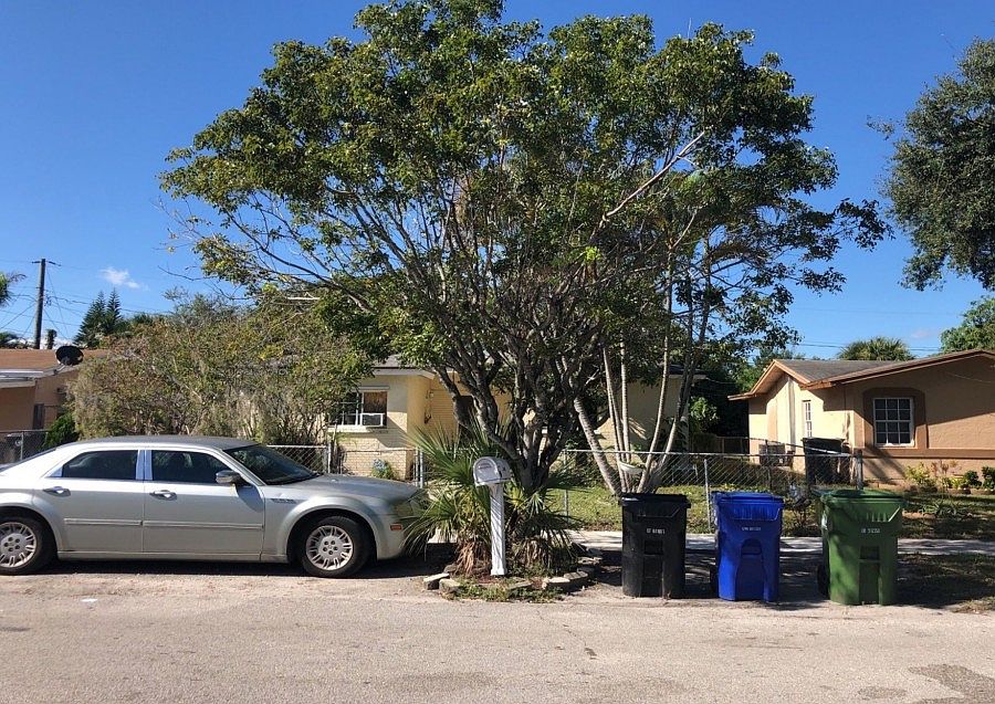 1st image of 515 NW 17th Ave
