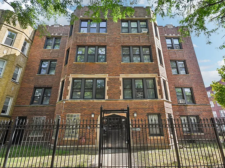 7757 S Phillips Ave #2 — Photo 1