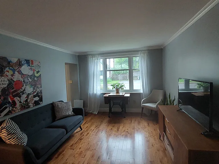 342 Mack St — Photo 6