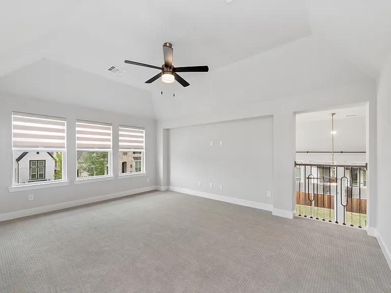 2790 Starwood Dr — Photo 6