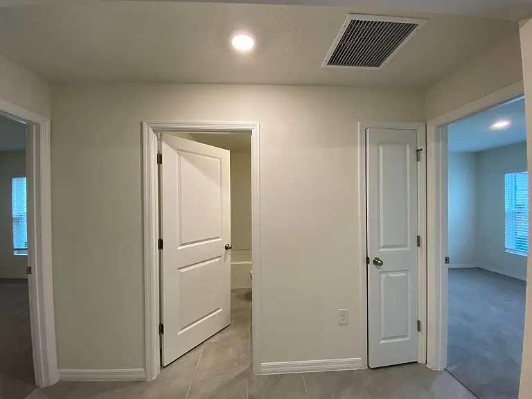 6461 SE 4th Ln — Photo 21