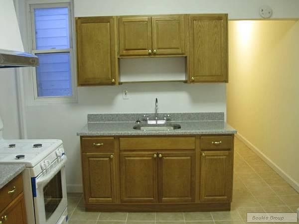 1st image of 2253 26th St