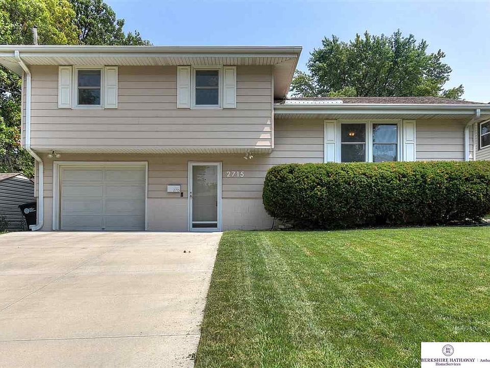 1st image of 2715 S 49th Ave