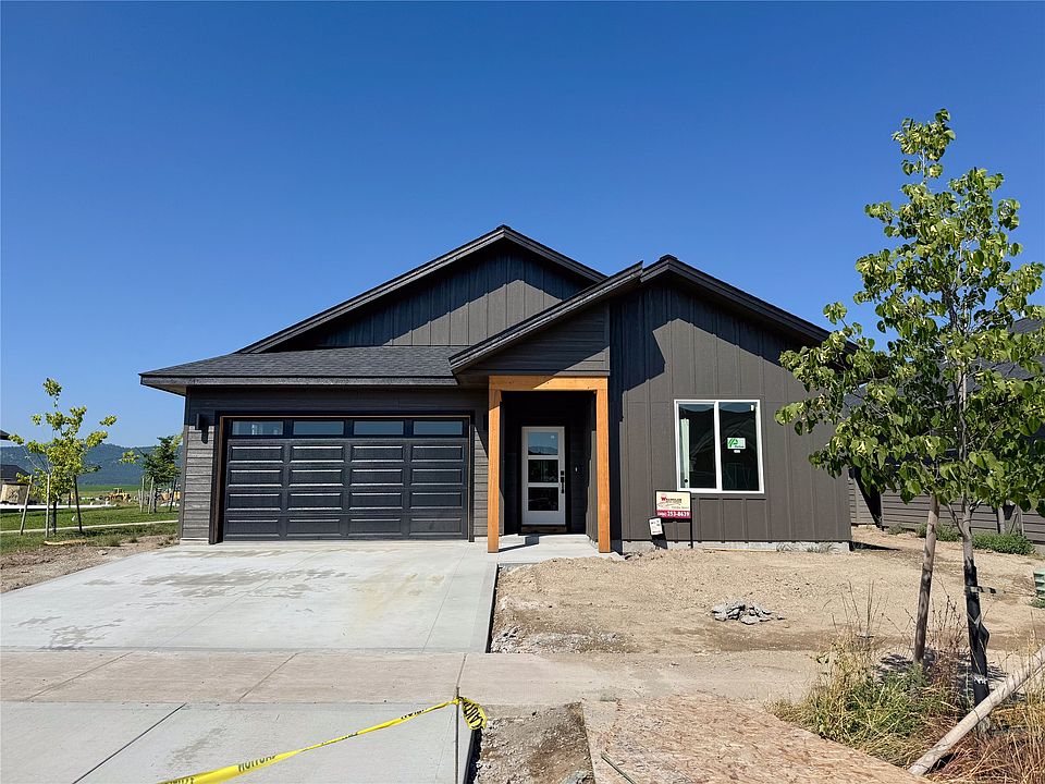 1st image of 816 Rivet Way