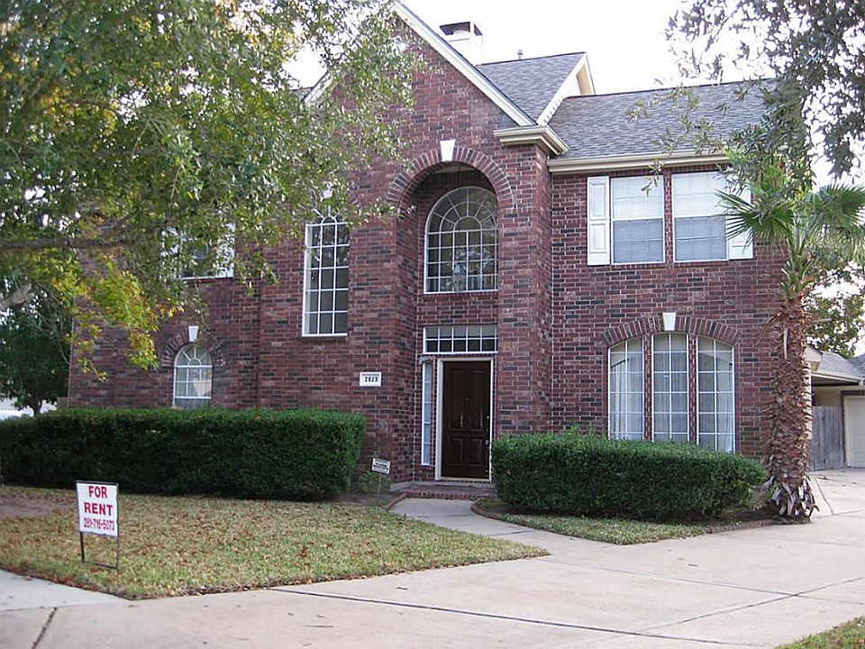 1st image of 2823 Gray Moss Ct