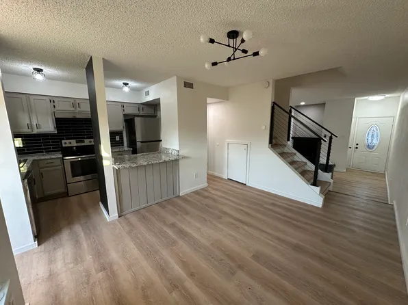 7125 Fair Oaks Ave APT 10, Dallas, TX 75231