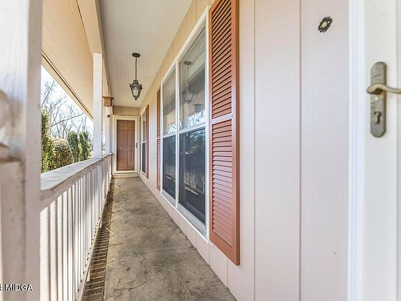 5th image of 7019 Three Oaks Dr W