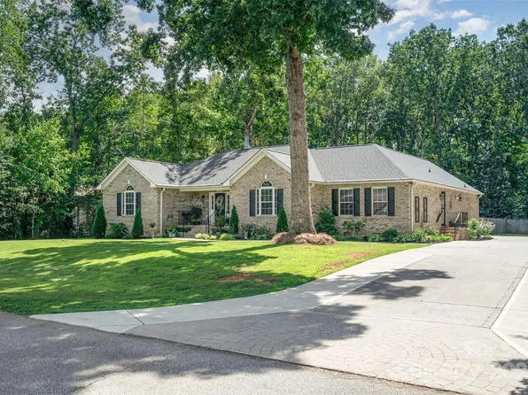 235 Stafford Estates Dr, Salisbury, NC 28146