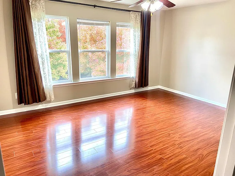 708 Hewespoint Ct — Photo 10