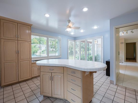 5th image of 4938 S Naniloa Dr