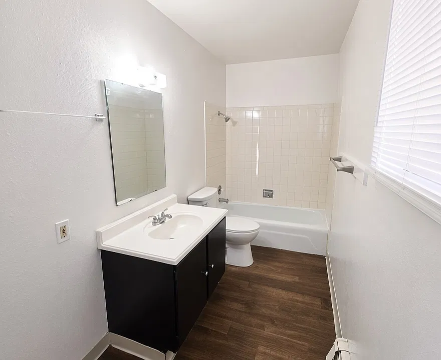 2129 Norman Ln