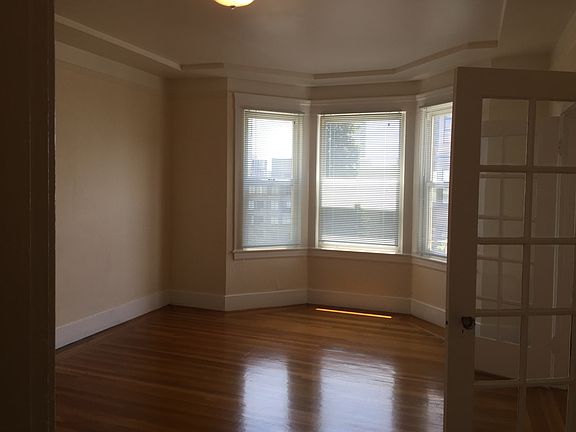 4th image of 1082 Pine St APT 5