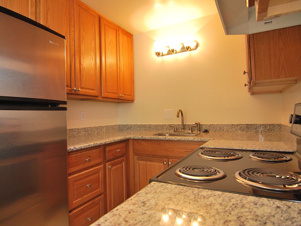 1st image of 5823 Alameda Ave APT B
