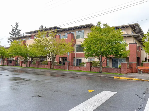 2380 Brethour Ave #103, Sidney, BC V8L 2A5