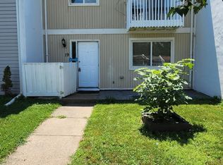 19 Wedgedale Dr, Sterling, VA 20164
