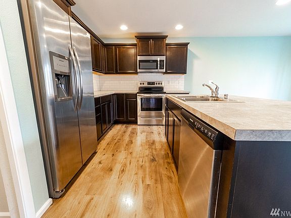 4th image of 10201 Messner Ave