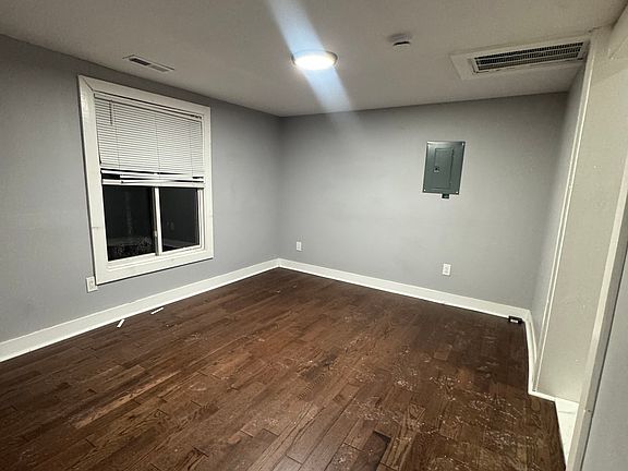 3rd image of 148 Rosette St #1B