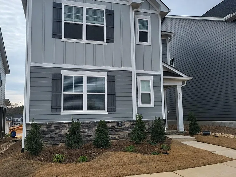 761 Cormiche Ln — Photo 2
