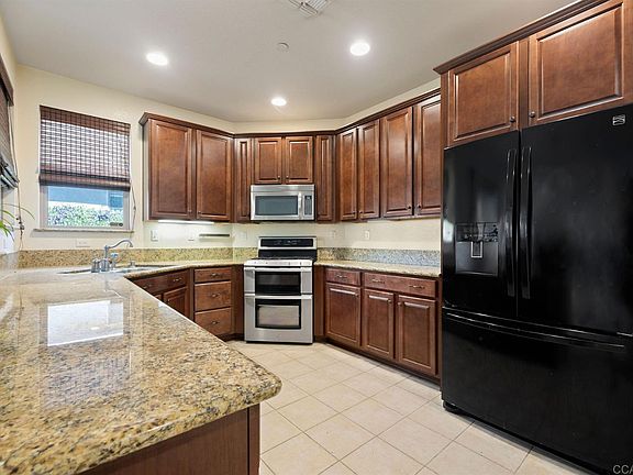 3rd image of 443 Castle Oaks Dr #444
