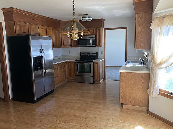 5th image of 107 Duchess Ln