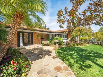 3713 Royal Woods Dr, Sherman Oaks, CA, 91403