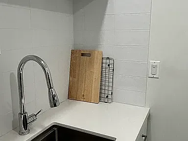 Laundry soaking sink