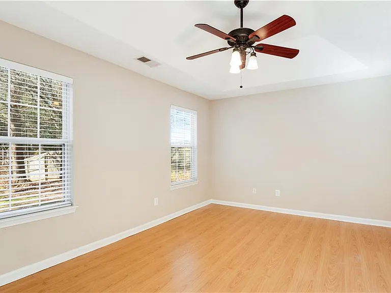 4209 Zephyrhills Dr NW — Photo 24