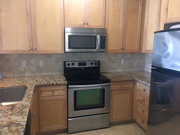 3rd image of 55 Trumbull St APT 6