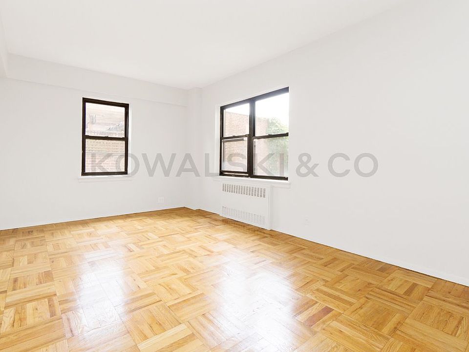 1st image of 180 W Houston St #5C
