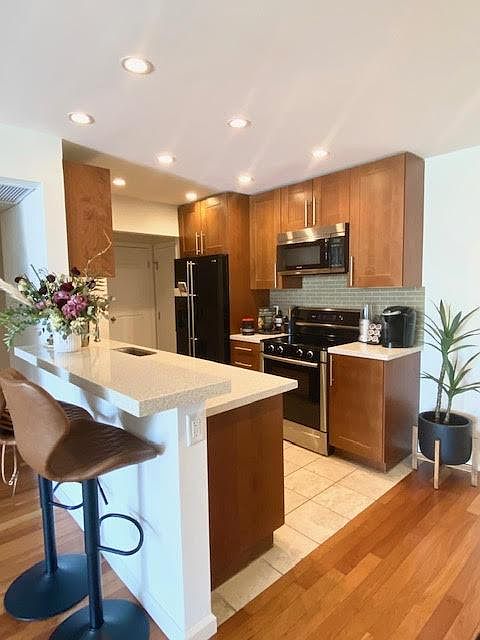 1st image of 8530 Holloway Dr APT 224
