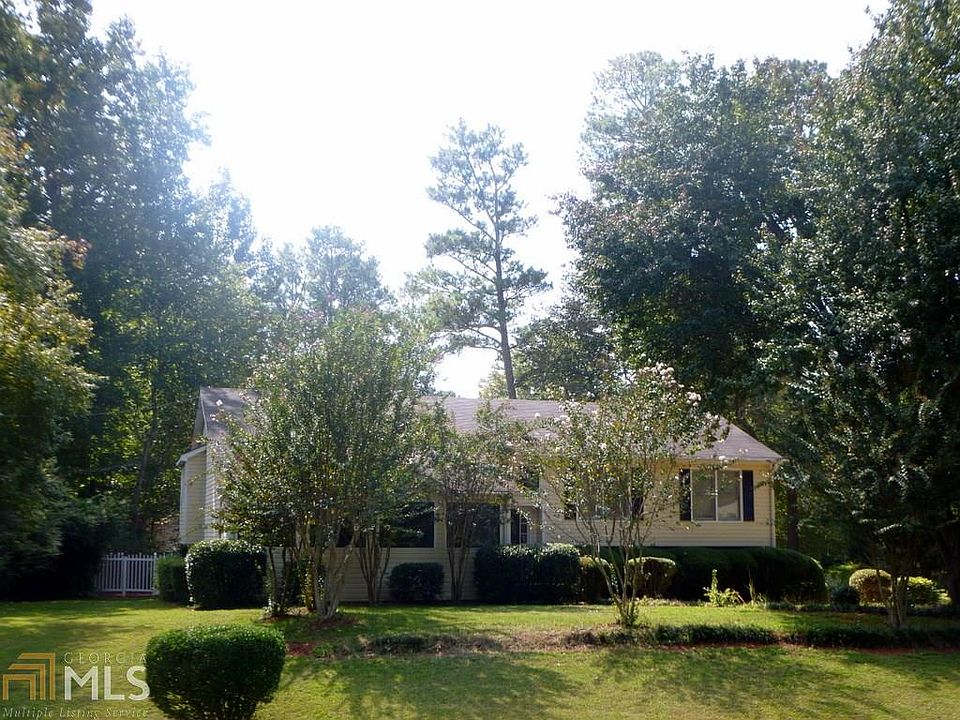 1st image of 4810 Highpoint Dr NE #26