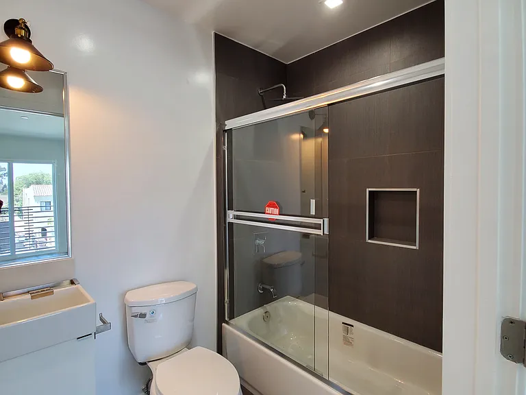 2337 1/2 Crenshaw Blvd #2337-1/2 — Photo 21