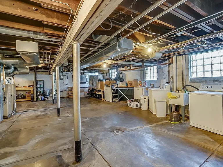 2251 Washington Ave #1 — Photo 19