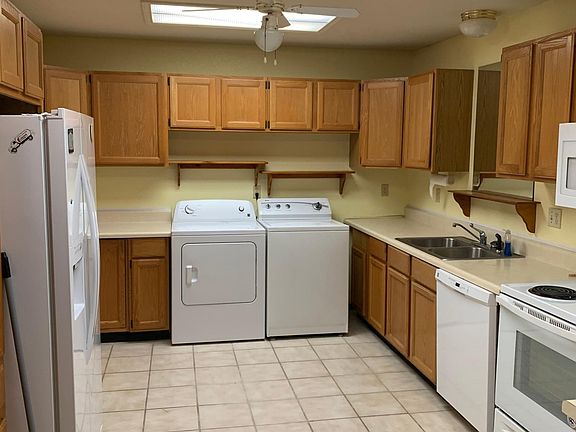 4th image of 4404 Hewitt Ct