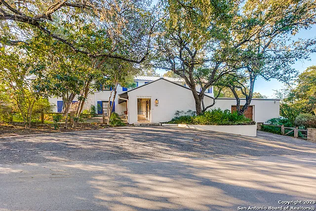 724 Alta Ave