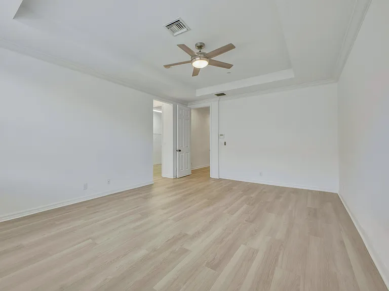 119 Lancaster Rd — Photo 35