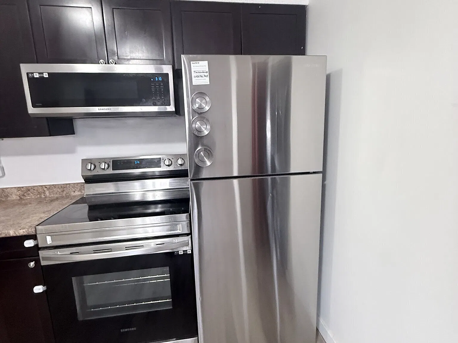 2 bed, $1,600 — Photo 2
