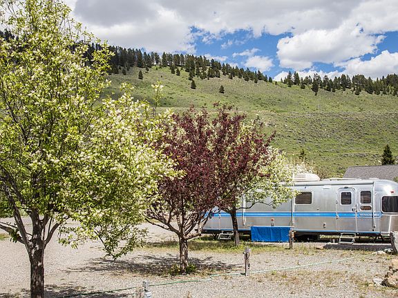 9 RV Spots
