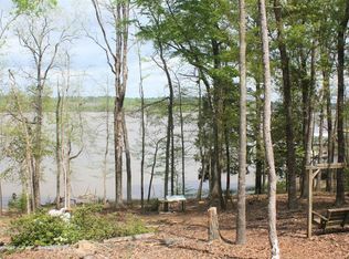 197 Sunset Point Rd, Fort Gaines, GA 39851