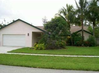 145 Bilbao St, Royal Palm Beach, FL 33411